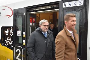 Marszałek Witek: pierwszy raz od 22 lat zawitał tutaj pociąg (wideo i zdjęcia)